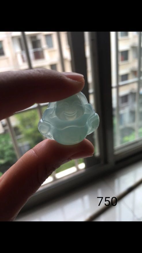 买玉佛的初级攻略，几个玉佛实物的对比、分析