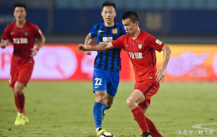 中超-特谢拉破门苏缘杰替补救主苏宁1比1平权健