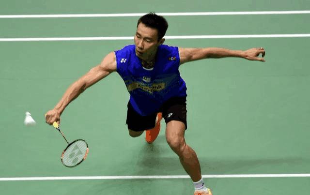 初学者打羽毛球正确的打法,初学者打羽毛球的正确打法