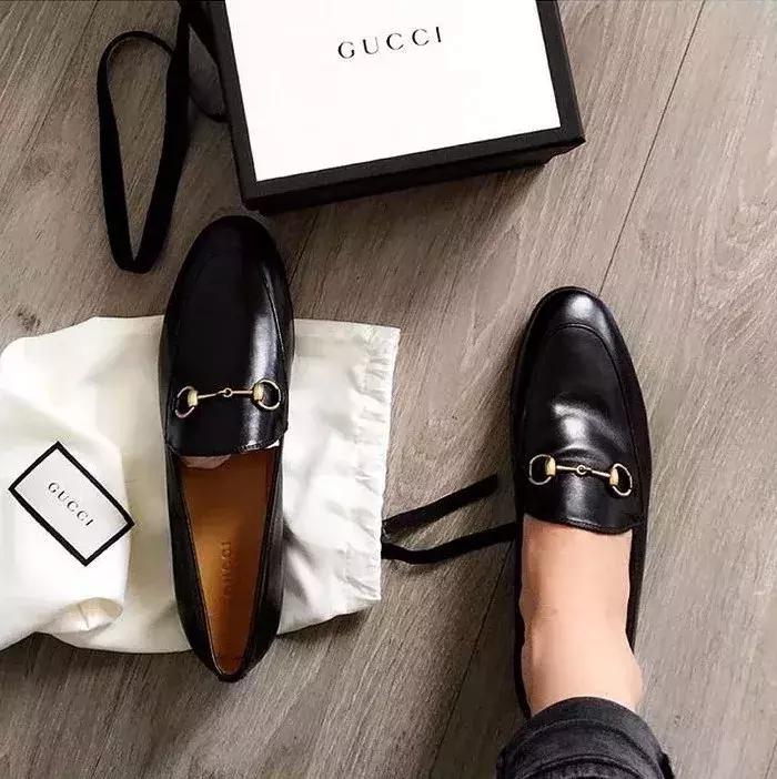 这双鞋火成这样，但我劝你别买！