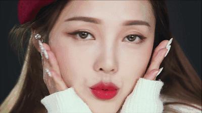 秋天用梨煮水喝好不好,秋季用它泡水喝还能做菜润秋燥