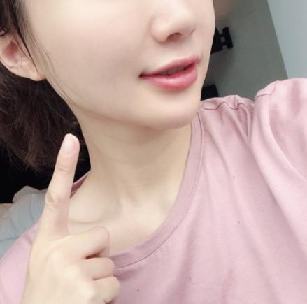 olay小哑铃入门款跟震动款哪个好,olay小哑铃磁力焕采皙白睡眠面