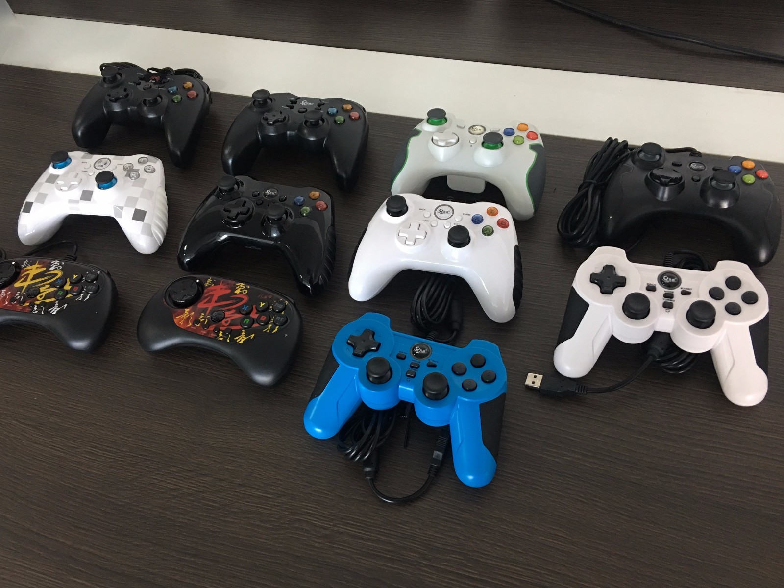 游戏手柄正版攻略,游戏手柄选购指南