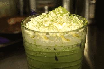 一家抹茶甜品店,日式抹茶味甜品店