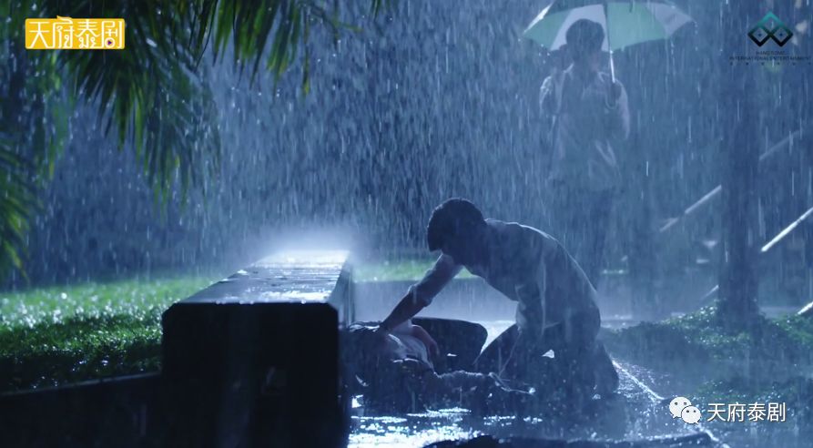 害羞什么？都是男的啊！