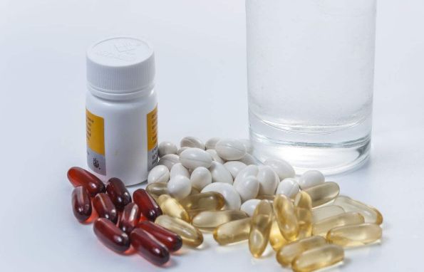 纪教授说医：感冒药千万别混着吃