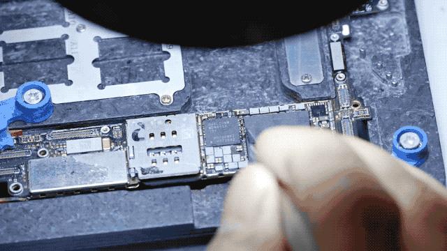 苹果8不开机主板有问题,iphone8p开不了机换主板