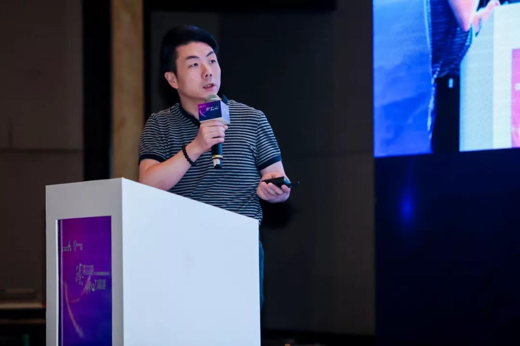 万里滔滔江水永不休什么意思,滔滔江水永不休的下一句是什么