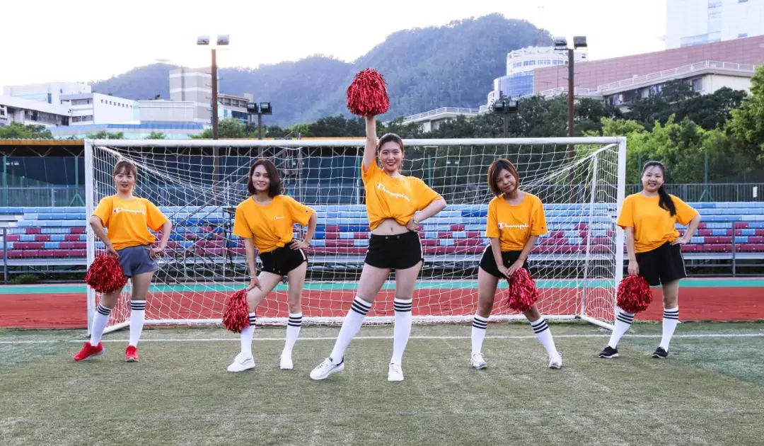 足球友谊赛有多快乐,足球友谊赛简报