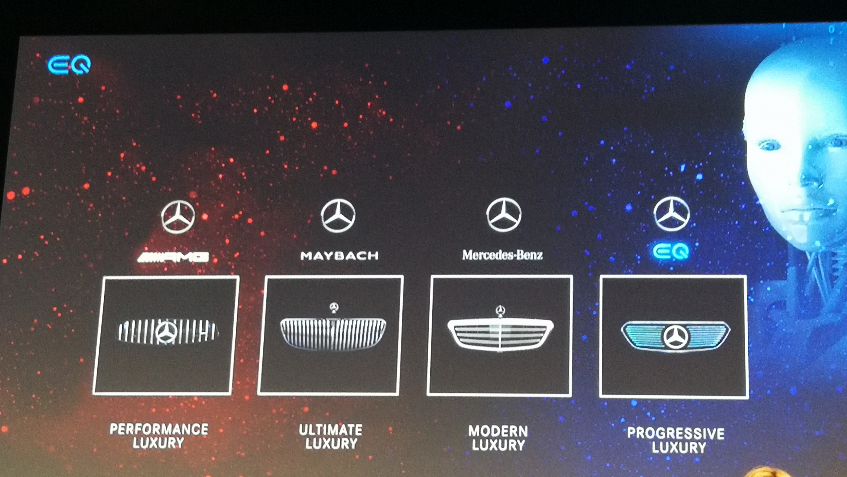 以先锋豪华之名：奔驰EQC全球首秀蔡澈剧透130款电气车型