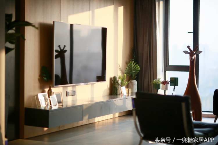 为了2个娃,我183㎡的家,没一个凸出来的柜门把手