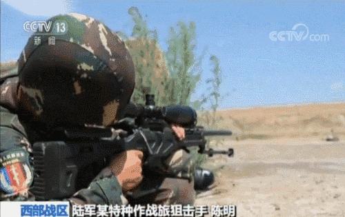 中国枪王徒手接弹壳,解放军最新制式狙击步枪