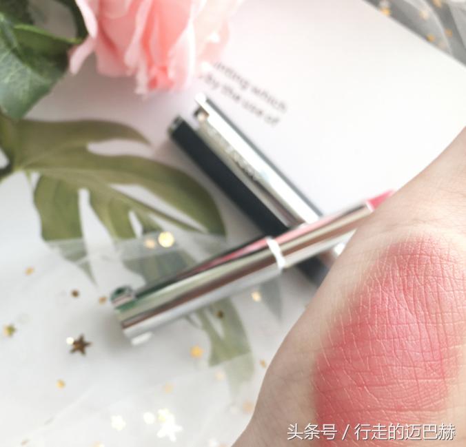 黑皮肤女生必有的六支口红,5款最衬肤色的口红你一定要有