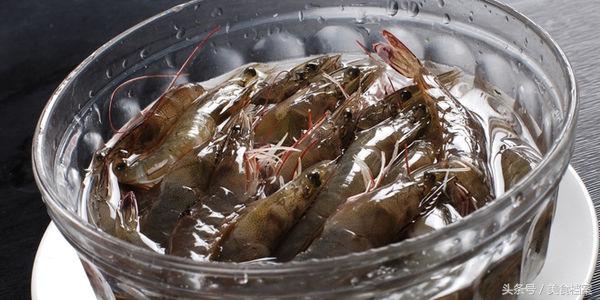 虾去腥味的简单方法,水煮虾的时候怎么去除虾腥味