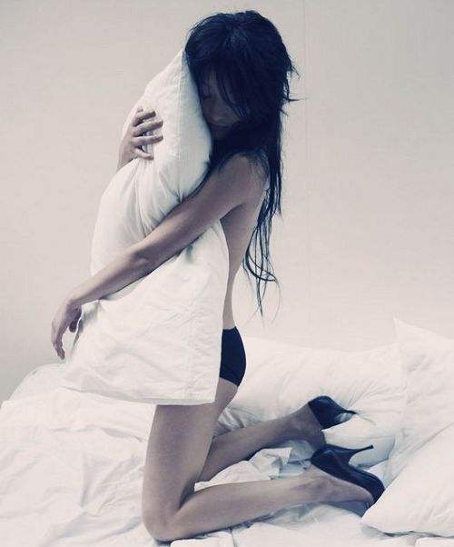 她拎着我送的LV去跟别的男人相亲，我该说什么好？