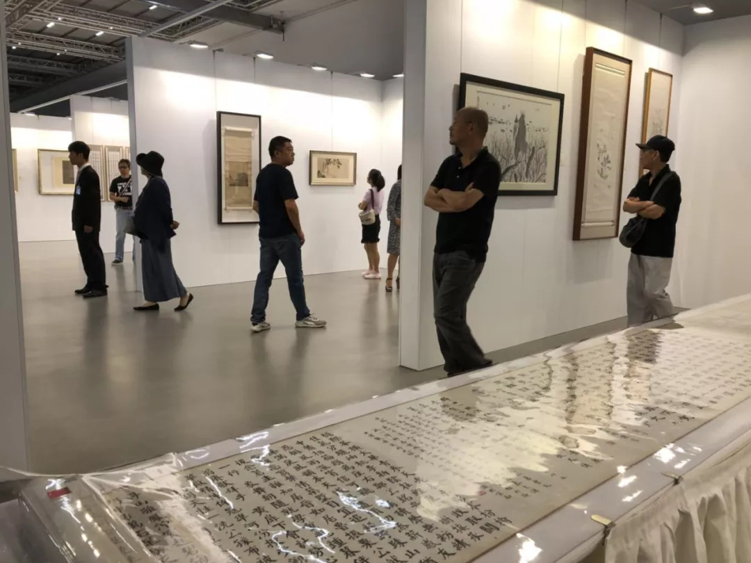 谁说高端大气就顾不上性价比？让嘉德香港来告诉你