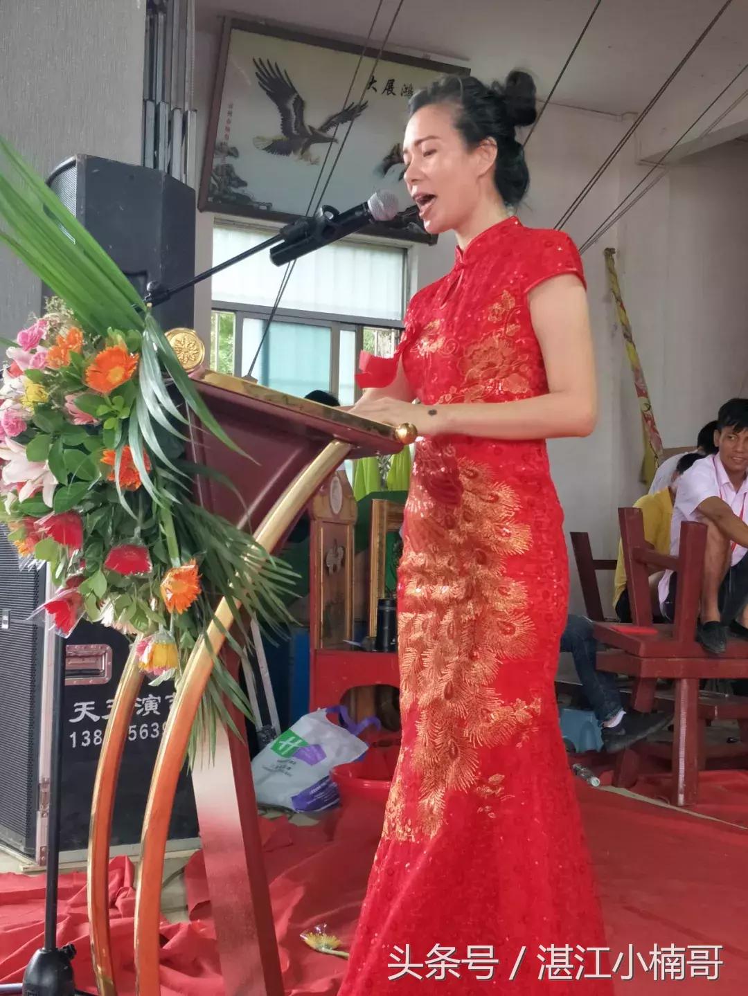 杨家镇安榄村外嫁姐妹回娘家聚会,雷州官茂村姐妹回娘家