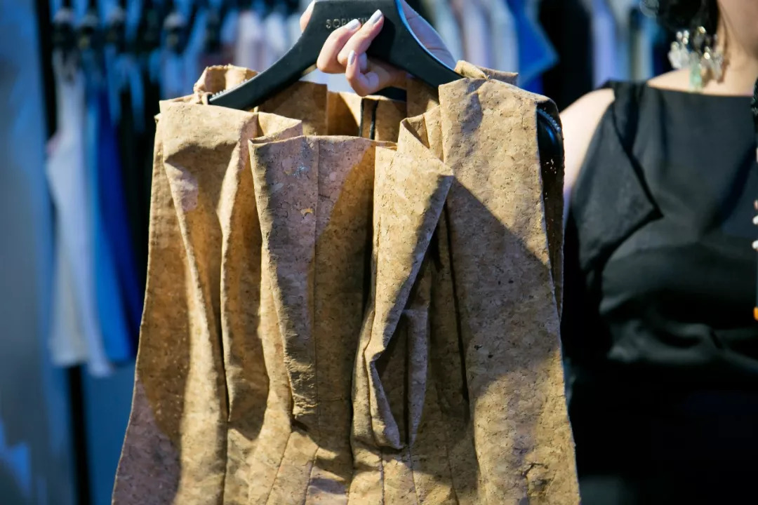 阿秋秋说｜10个角度，麻溜带你去趟香港时装周