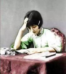 交际花一词的意思,交际花代表什么