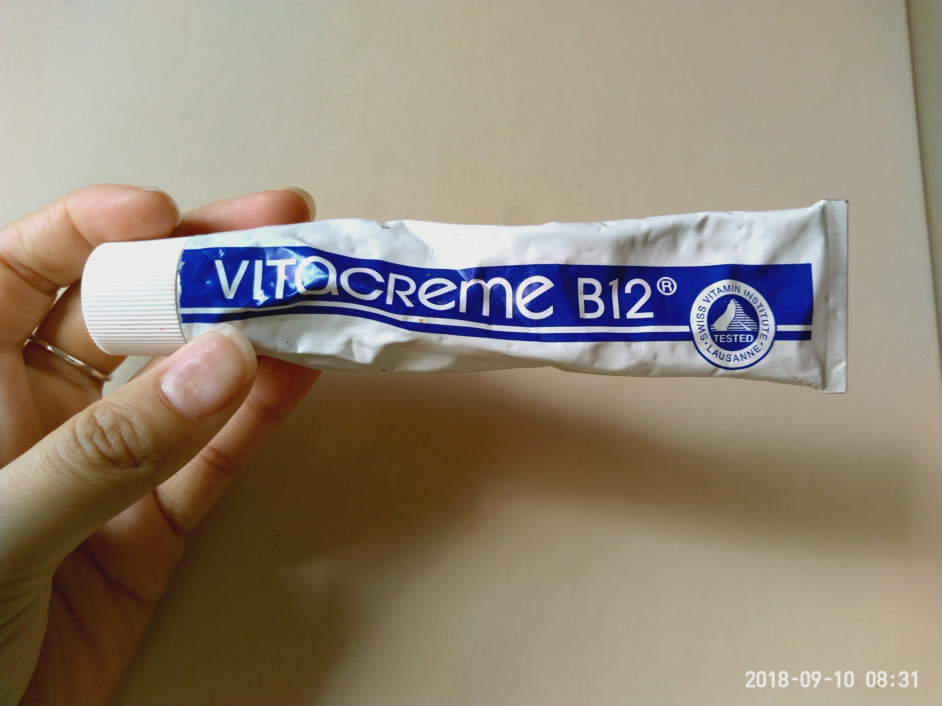 护肤水乳痘痘肌推荐,适合闭口痘痘肌用的水乳平价推荐