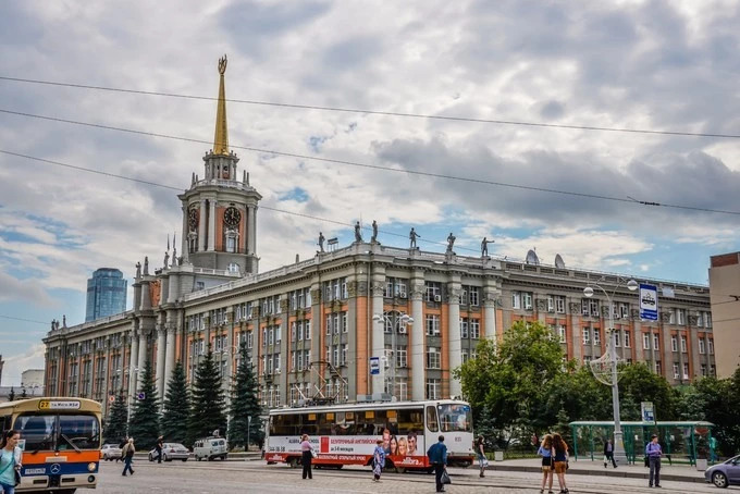 我们异地了24年，在你88岁时去莫斯科娶你——今夕传媒旅行家出品