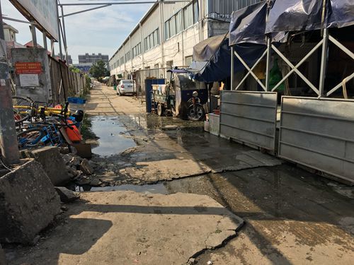 市民心声：脏乱差芜湖长江市场园农贸市场的环境该变样了！