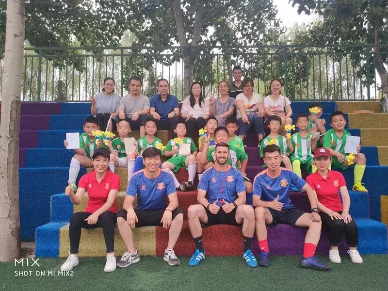 教师节感恩有你诗朗诵,教师节感谢一路相伴的良师益友