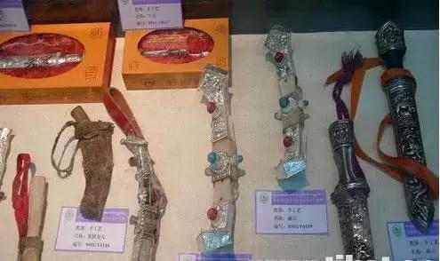 西藏带什么纪念品比较好便宜,西藏必买的纪念品