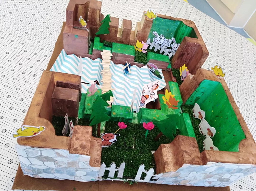 海伦多兰英语冬令营,海伦多兰女士