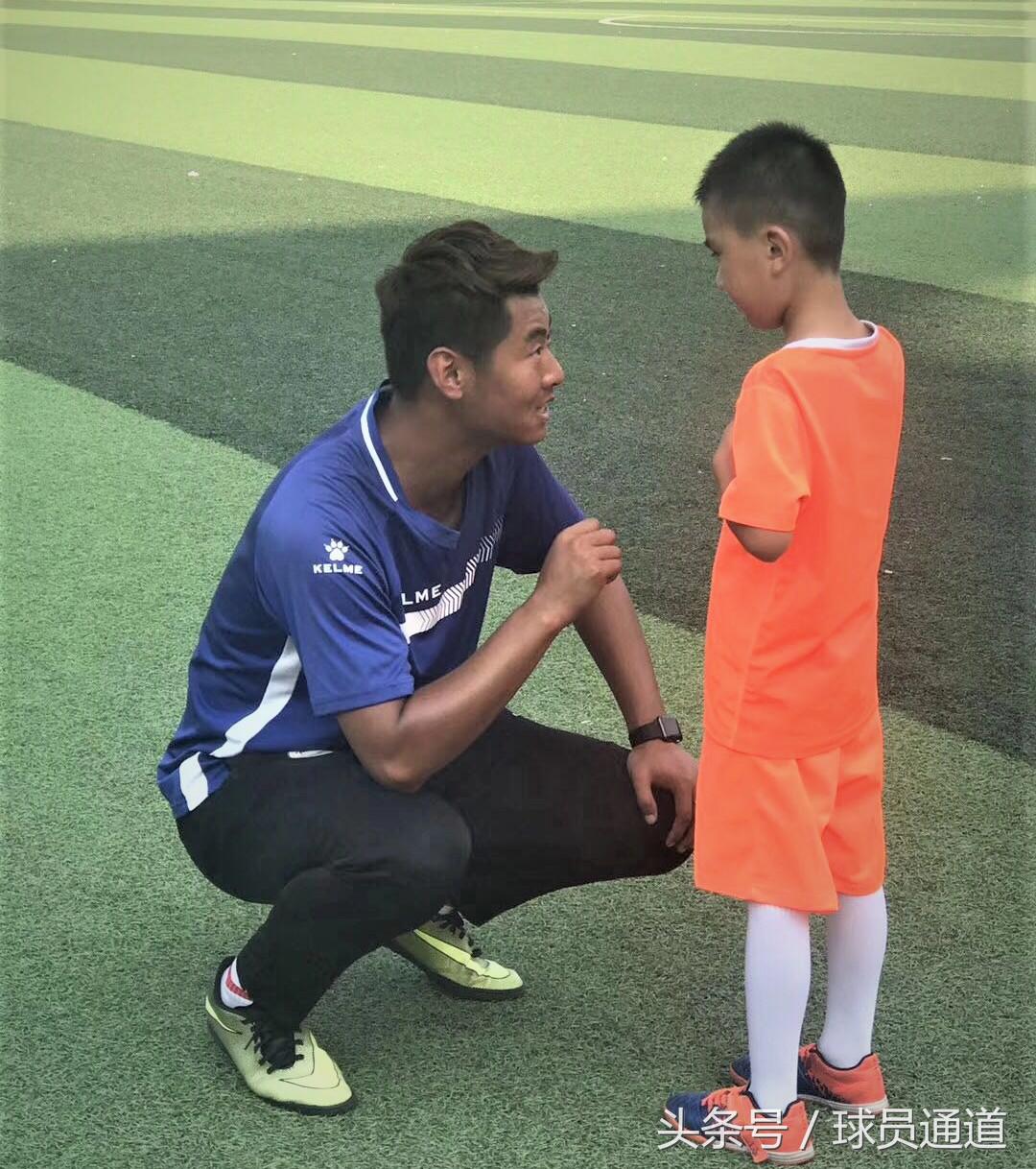 汉森足球培训,足球球员汉森