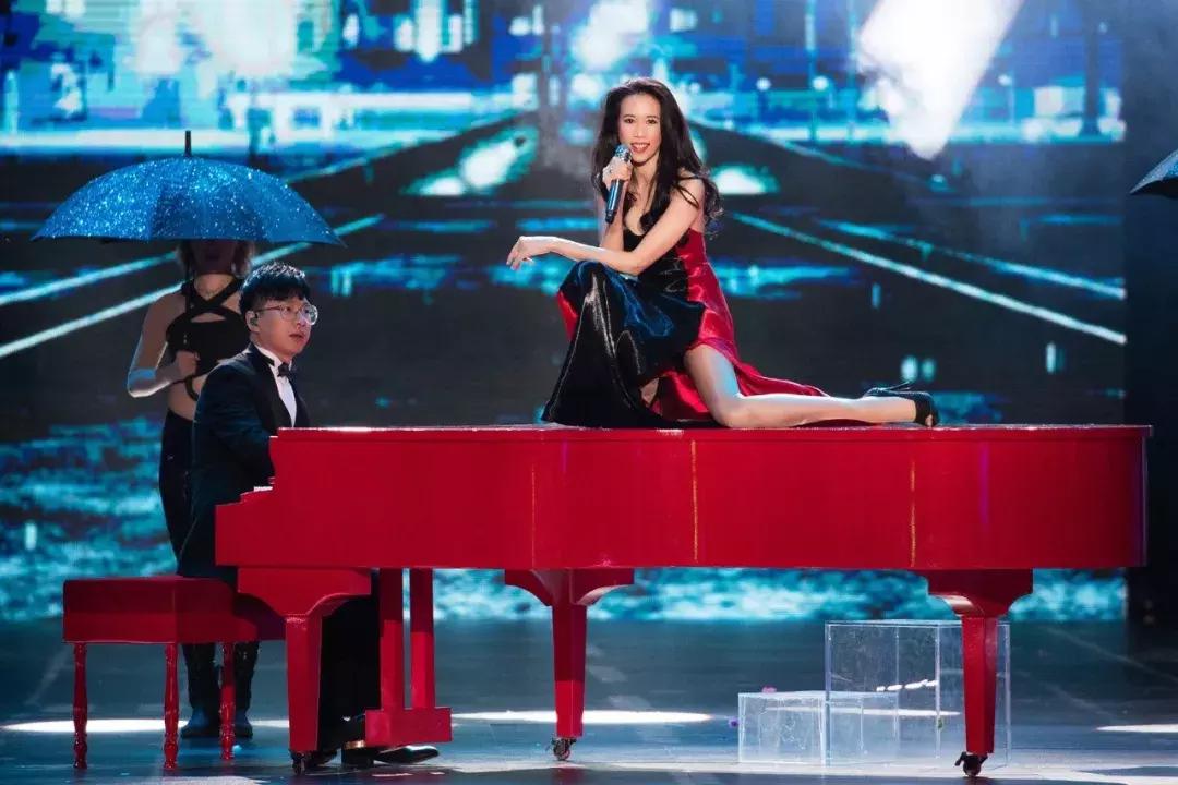 莫文蔚苏州演唱会,莫文蔚鸟巢演唱会全球首发