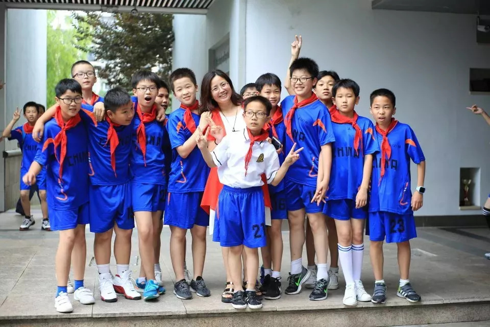 第三十八个教师节表彰了哪些老师 (西湖区第38个教师节)