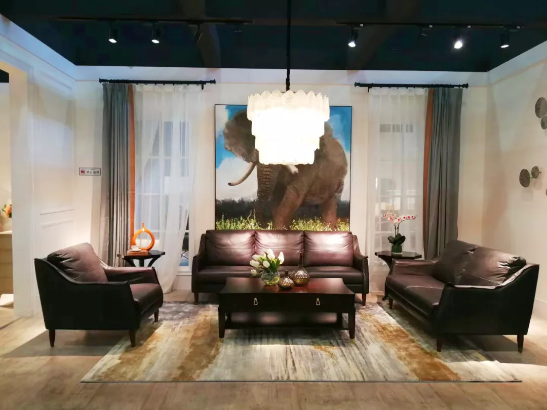 环美雷格西跟什么牌子一个档次,美国品牌环美雷格西家具的讲解