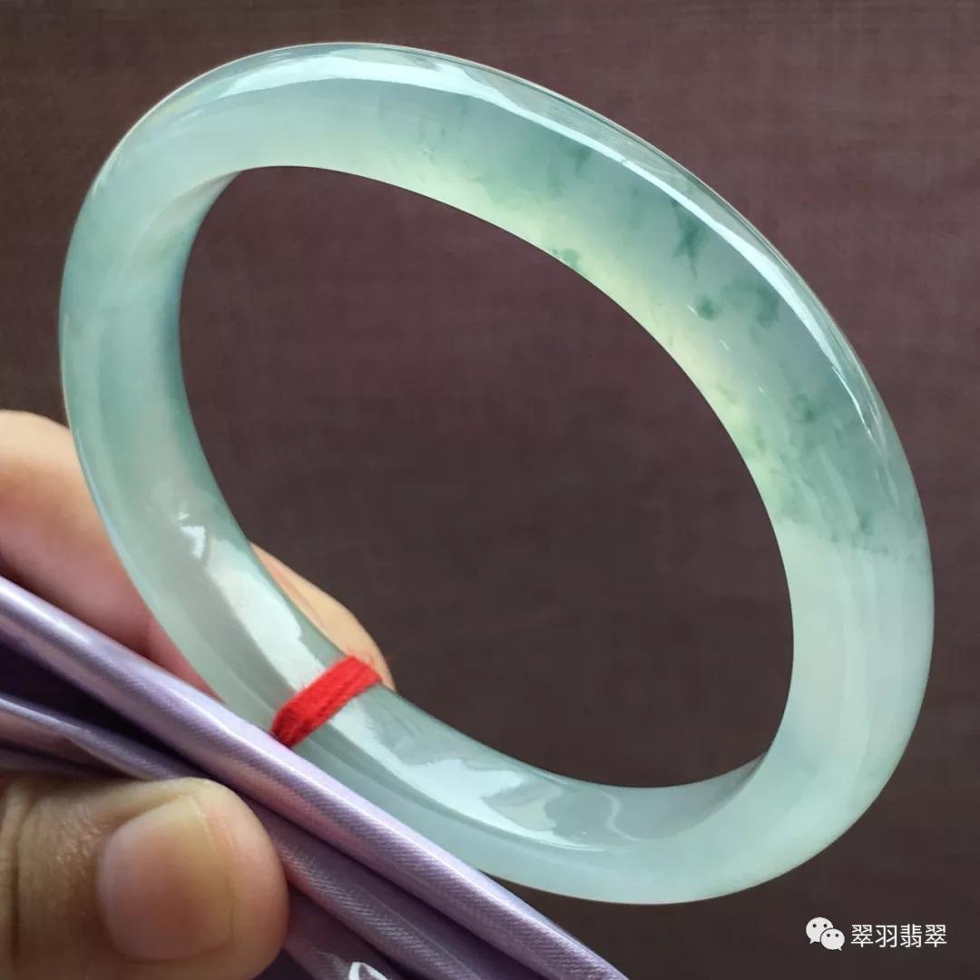 手镯戴不进手上怎么办,手镯胖了摘不下来有什么玄学