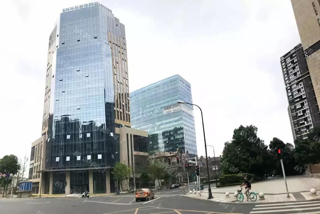 《谁才是蓉漂金领最爱的高端租赁房？》NO.1：金融城篇