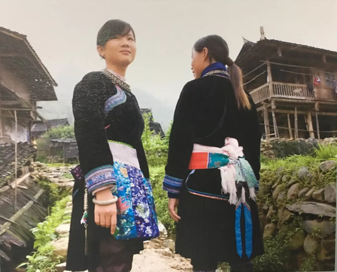 广西壮族服饰,广西百色壮族服饰