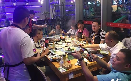 排骨火锅的做法,排骨火锅的做法农村大妈