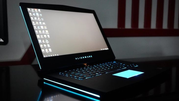 外星人alienware15r4,alienware15r4魔幻银