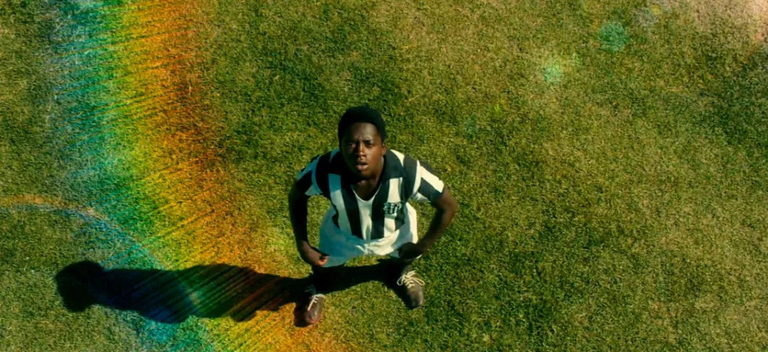 从贫民窟逆袭足球队,从贫民窟到篮球巨星