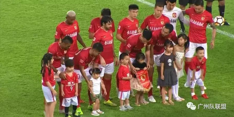 恒大发布足协杯对上港二番战海报,恒大发布战鲁能海报