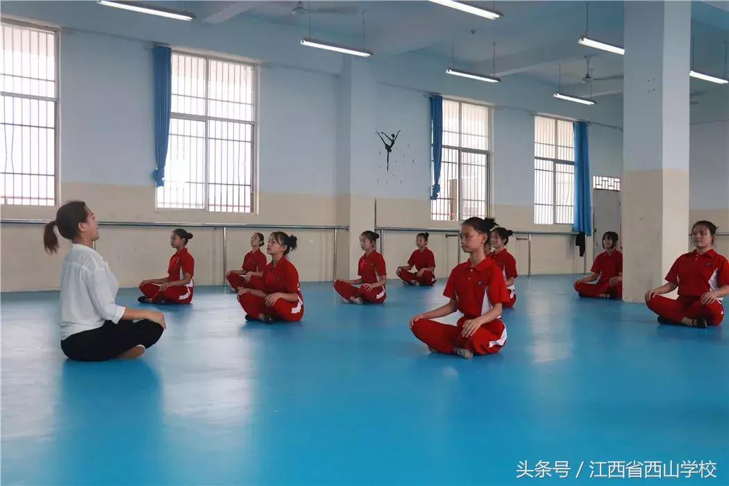 瑗垮北鑳℃氮,鑳℃氮缇庢湳鑰佸笀