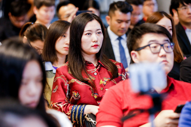 以吐槽之名，共赴一场家居创二代的成长之路