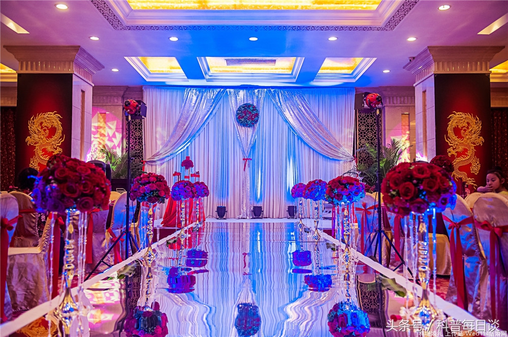 婚礼主持人经典台词小视频,农村婚礼主持人台词大全