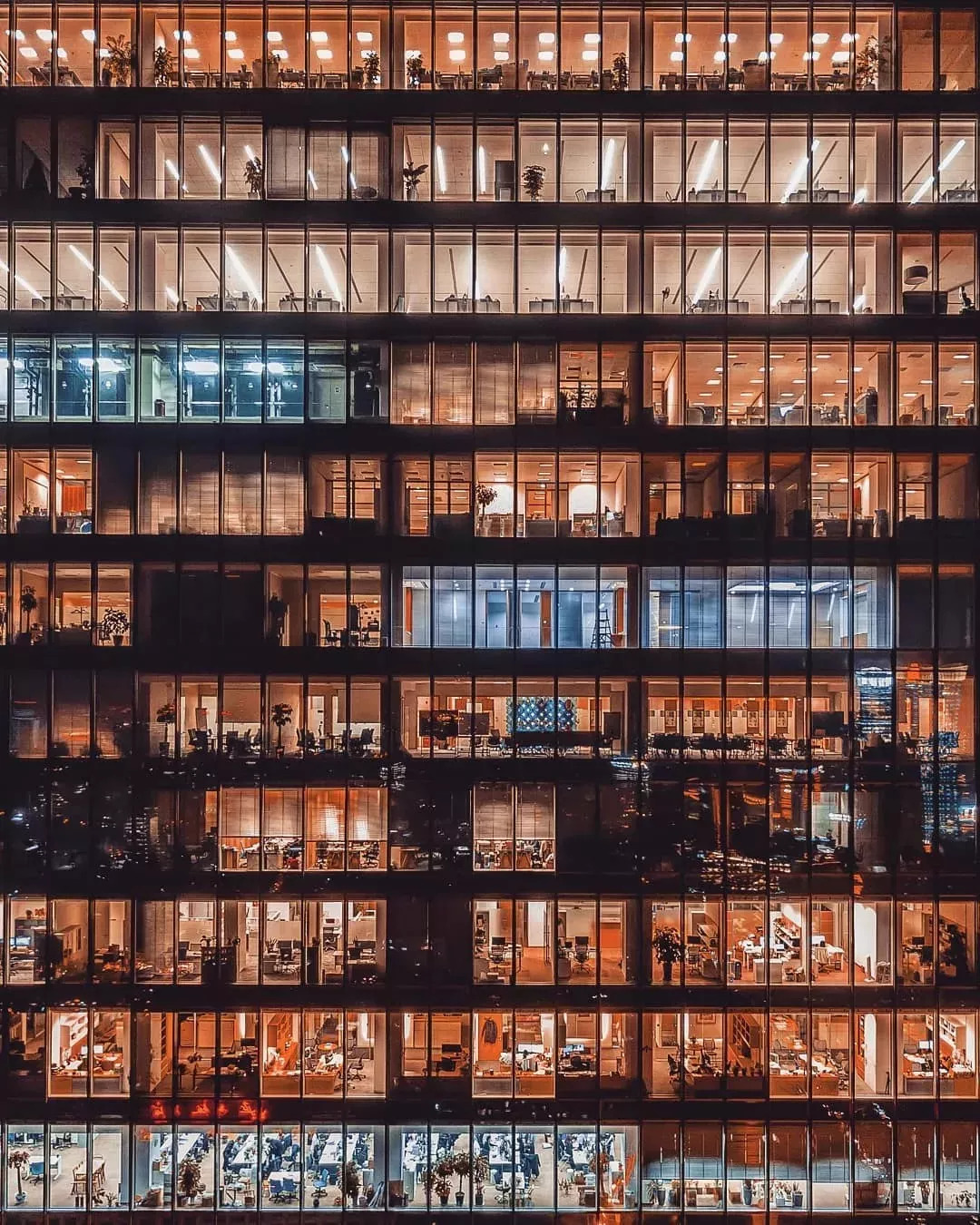 上海最新航拍震撼视频,外媒上海夜景被震撼视频