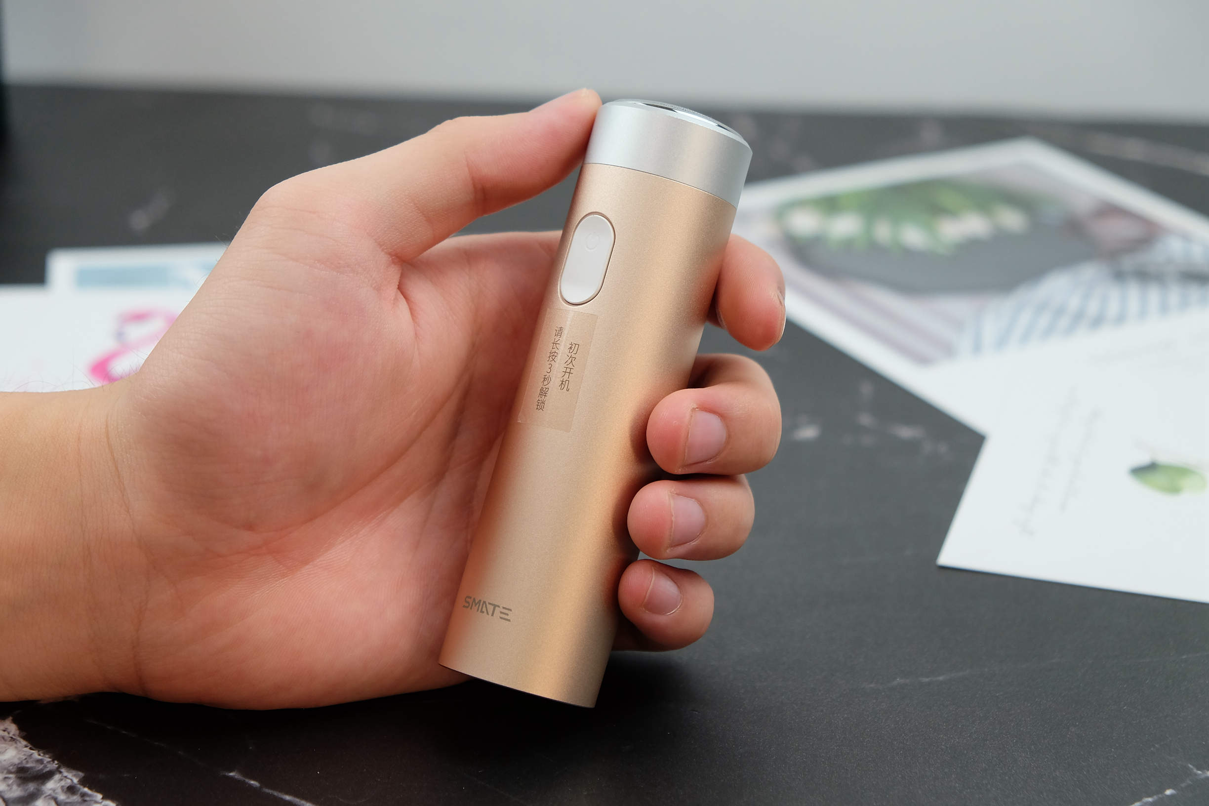 干湿两用的剃须刀怎么选择最好的,须眉剃须刀跟奔腾剃须刀