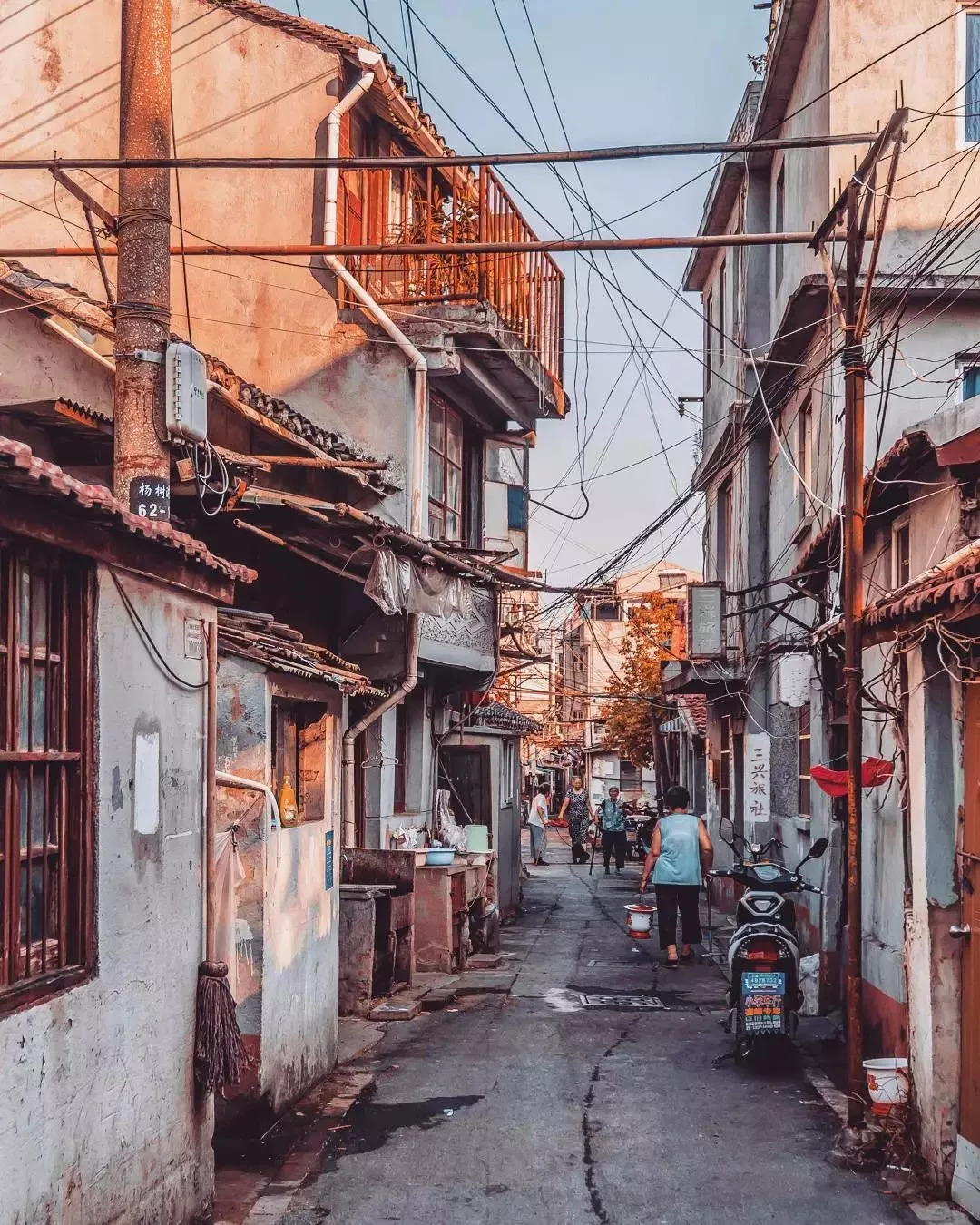 上海惊艳视频,上海夜景震撼外国人视频横屏
