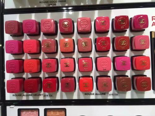 圈里的代购、微商该哭还是笑?曾经买房提车,如今饭碗不保!