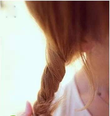 韩式慵懒盘头发的简单方法,韩式盘头发