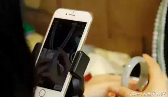 7000多名玉商联名上书：禁止直播卖翡翠！是真还是假？您怎么看！