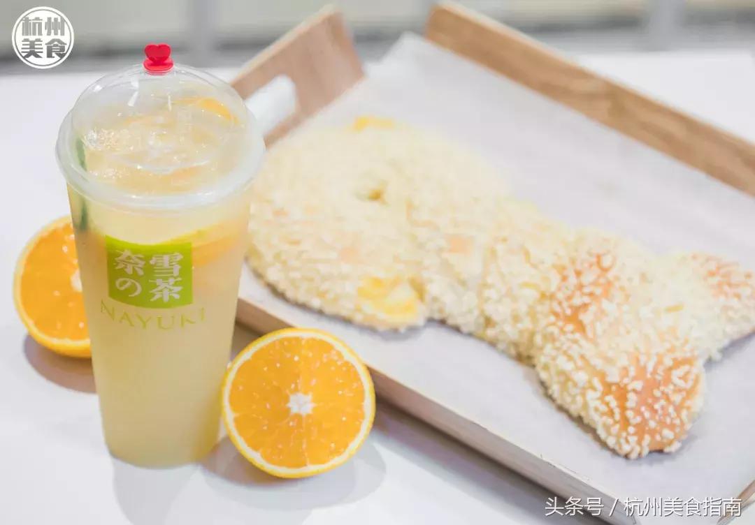 潮人大咖都pick的奈雪出冰淇淋“绿宝石”啦！想喝基本靠抢！